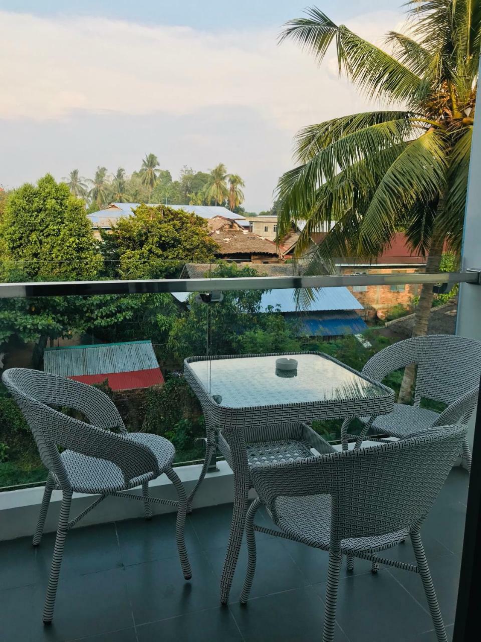 Regent Hotel Myeik Exterior foto