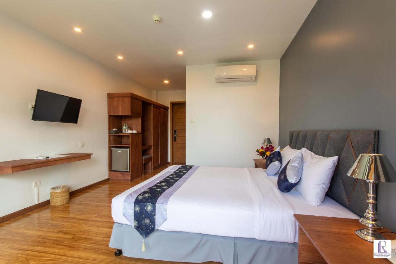 Regent Hotel Myeik Exterior foto